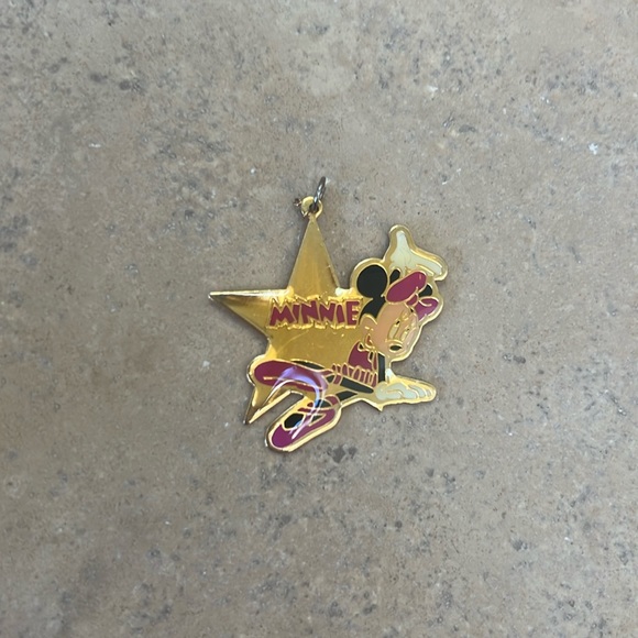 Vintage 1992 Minnie Mouse charm - Picture 2 of 5